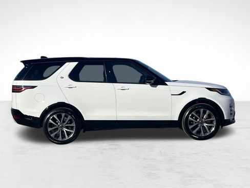 New 2025 Land Rover Discovery Metropolitan Edition image 6