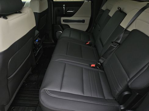 New 2026 GMC Hummer EV SUV image 28