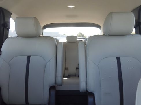 Used 2024 MAZDA CX-90 Plug-In Hybrid w/ Preferred AWD/4WD image 15