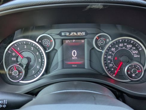 New 2026 RAM 1500 4x4 Crew Cab image 29