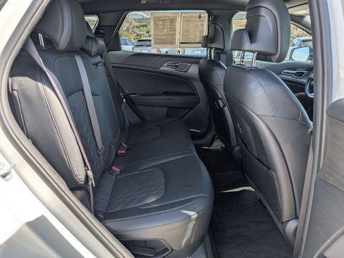 Certified 2023 Kia Sportage X-Line image 26