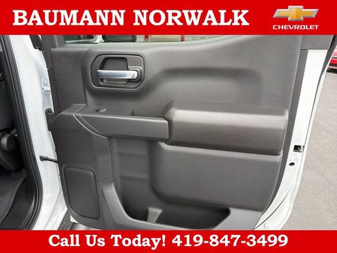 Used 2025 Chevrolet Silverado 1500 Custom Trail Boss w/ Turbomax Blackout Package AWD/4WD image 45
