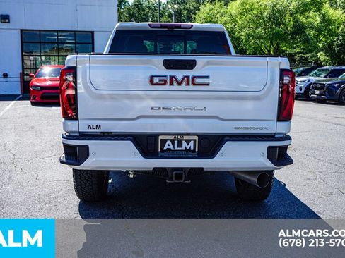 Used 2024 GMC Sierra 3500 Denali w/ Denali Reserve Package AWD/4WD image 9
