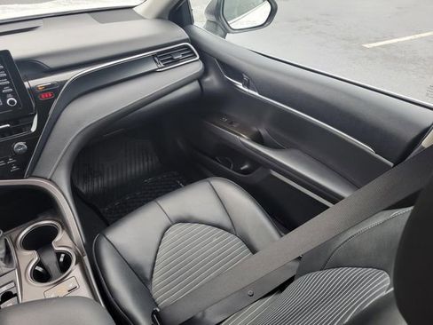 Used 2024 Toyota Camry SE image 24