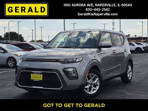 Certified 2022 Kia Soul LX w/ Technology Package FWD image 1
