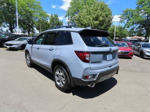 Used 2023 Honda Passport TrailSport image 4