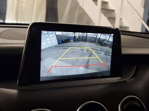 Used 2018 Kia Stinger Premium image 30