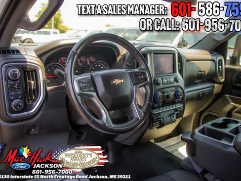 Used 2022 Chevrolet Silverado 2500 LT w/ Convenience Package AWD/4WD image 8