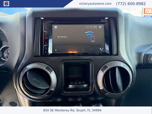 Used 2017 Jeep Wrangler Sport w/ Quick Order Package 24S AWD/4WD image 27