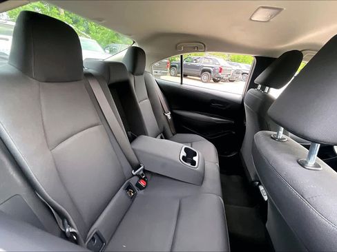 Used 2024 Toyota Corolla LE FWD image 19