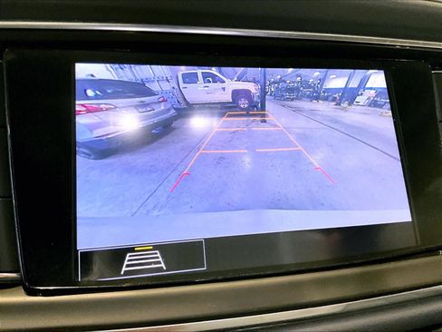 Used 2020 Buick Enclave Premium w/ LPO, Touring Package image 20