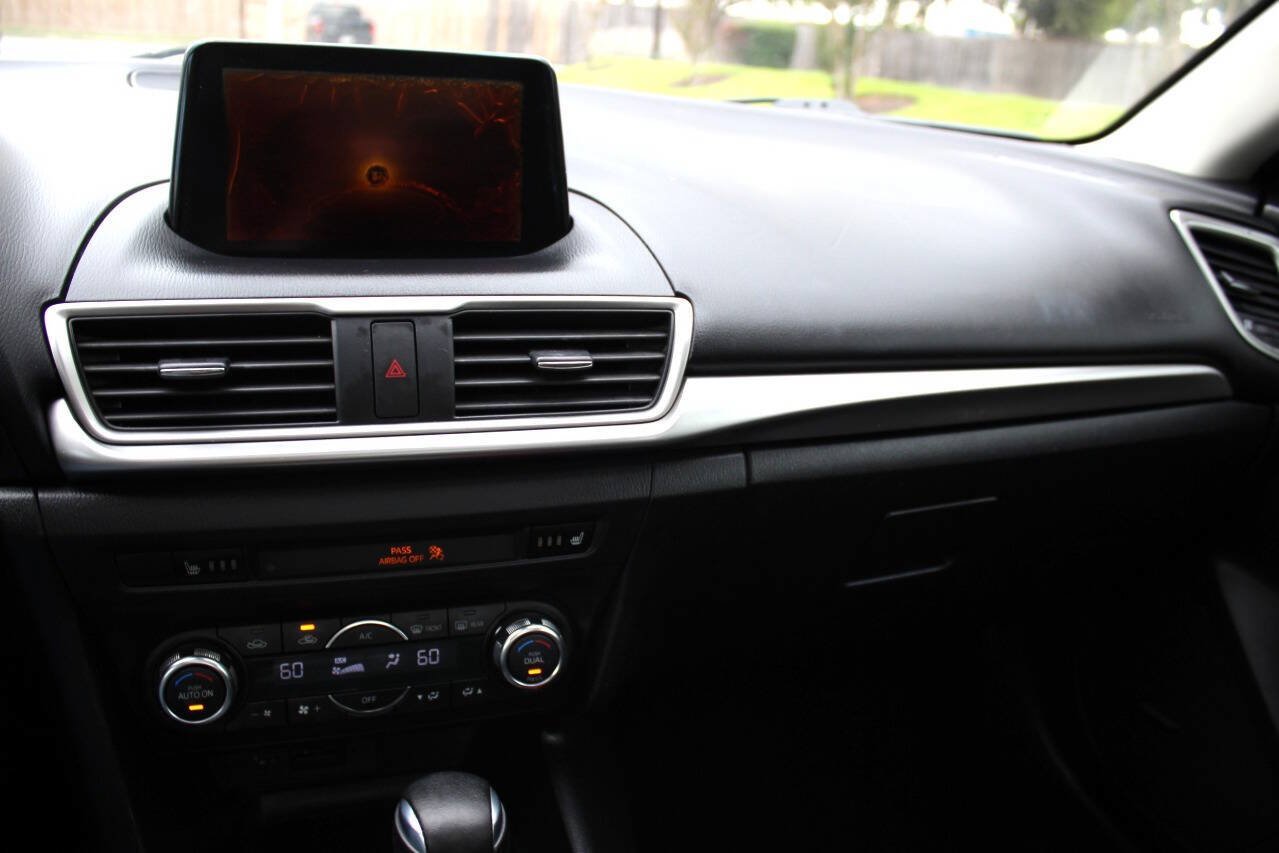 Used 2017 MAZDA MAZDA3 Touring w/ Popular Equipment Package FWD image 8