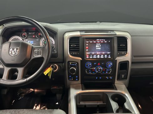 Used 2017 RAM 1500 Big Horn AWD/4WD image 11