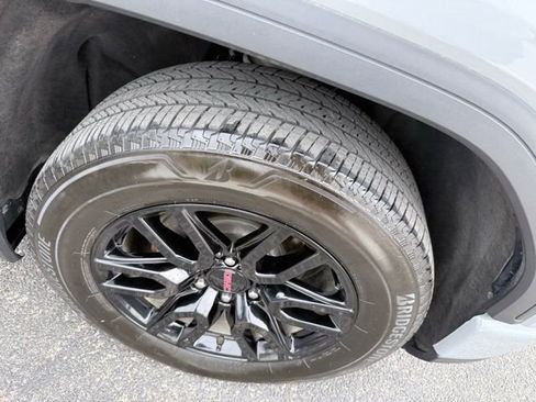 Used 2024 GMC Sierra 1500 Elevation image 5