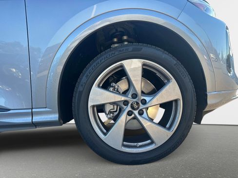 Used 2025 Audi Q5 Premium Plus image 5