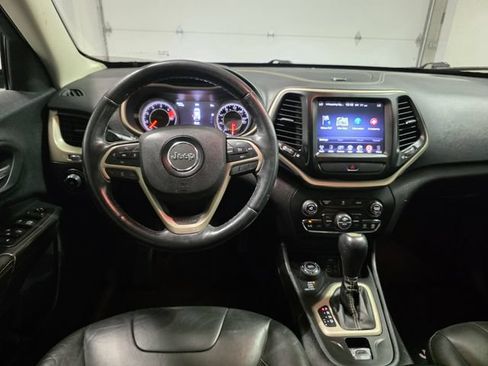 Used 2016 Jeep Cherokee Limited AWD/4WD image 14