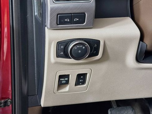Used 2019 Ford F150 Limited AWD/4WD image 34