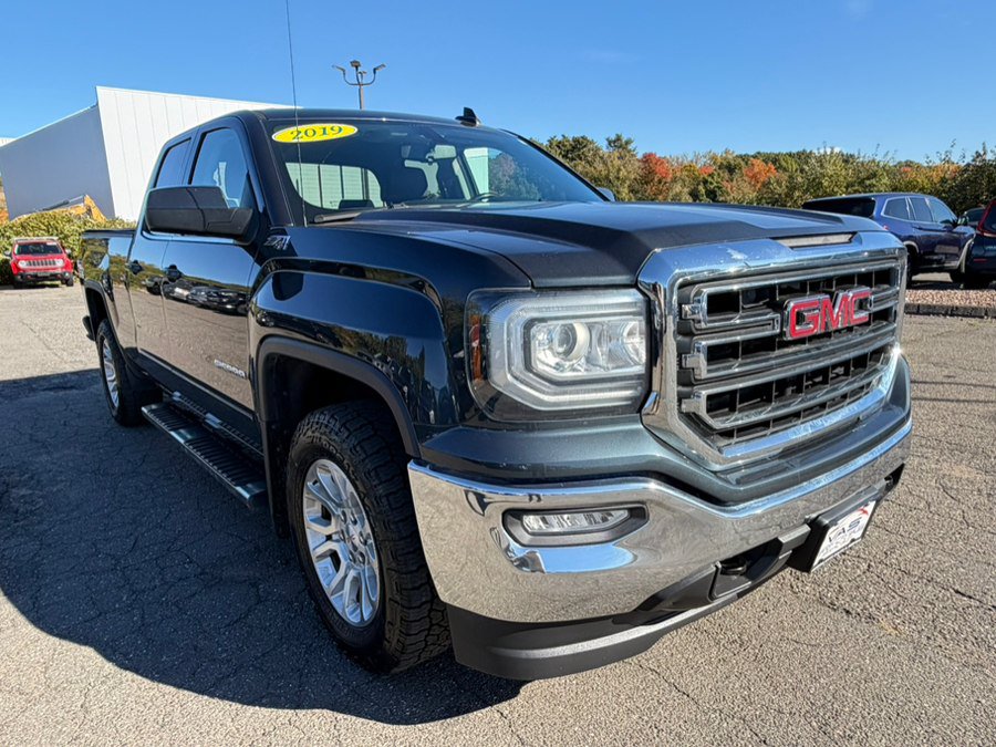 Used 2019 GMC Sierra 1500 SLE w/ SLE Value Package AWD/4WD image 3