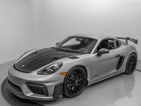 Used 2023 Porsche 718 Cayman GT4 RS RWD image 3