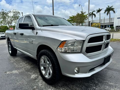Used 2018 RAM 1500 Express w/ Express Value Package AWD/4WD image 2