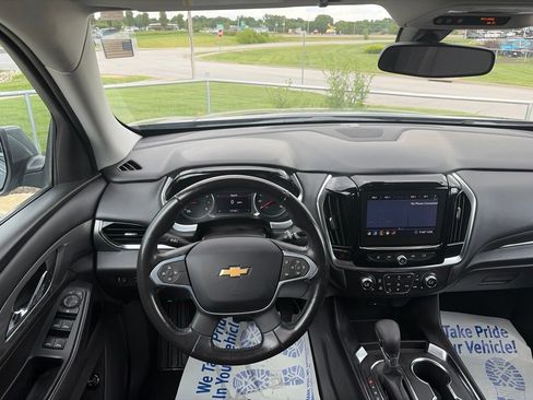 Used 2021 Chevrolet Traverse LT AWD/4WD image 44