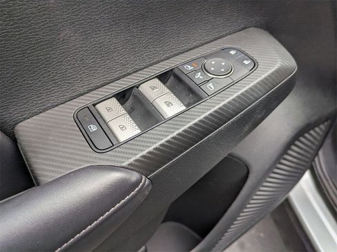 Used 2024 Mitsubishi Outlander SE image 13