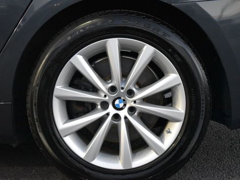 Used 2017 BMW 740i image 13