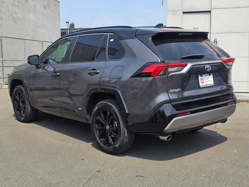 Certified 2022 Toyota RAV4 XSE AWD/4WD image 5