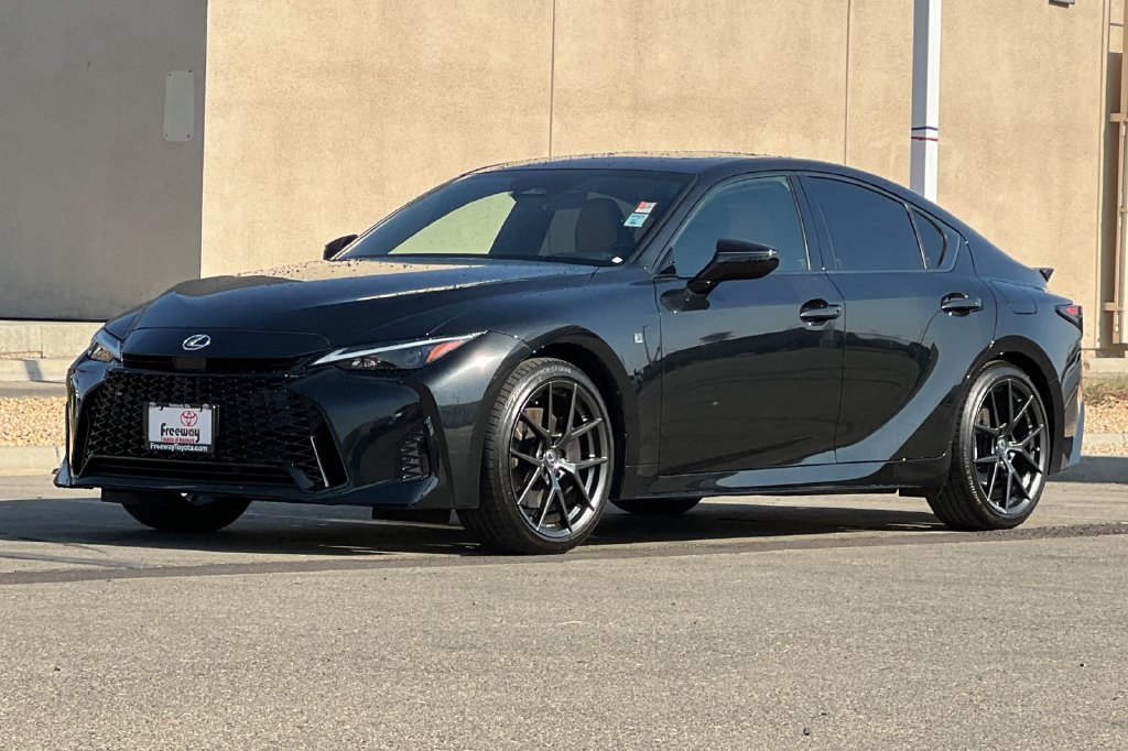 Used 2026 Lexus IS 350 F Sport w/ Accessory Package Z1 RWD image 10