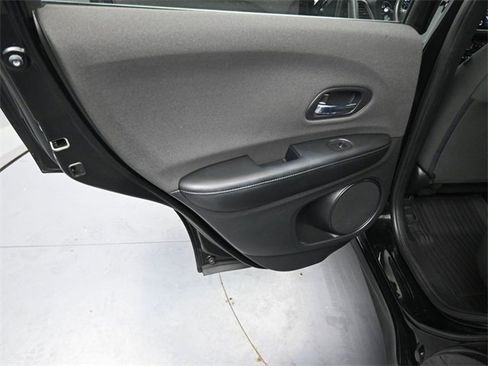 Used 2019 Honda HR-V Sport image 25