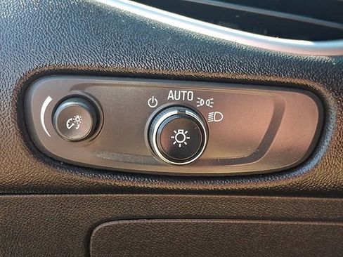 Used 2023 Chevrolet Malibu LS image 23