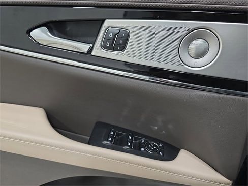 Used 2023 Lincoln Nautilus Reserve w/ Equipment Group 202A image 25