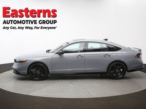 Used 2025 Honda Accord Sport image 61