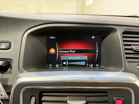 Used 2015 Volvo S60 T5 Premier image 17