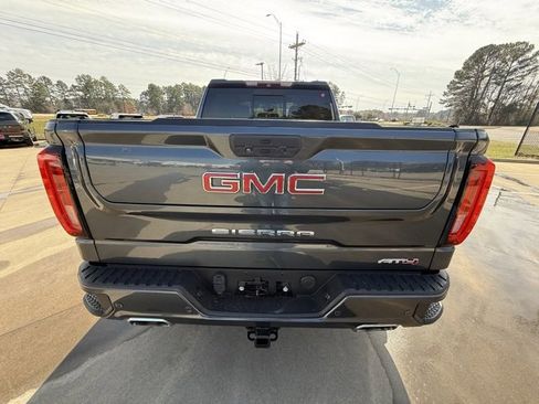 Used 2019 GMC Sierra 1500 AT4 w/ AT4 Premium Package image 6