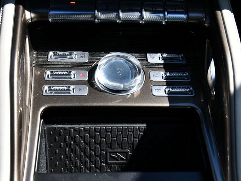 Used 2024 Lincoln Nautilus Black Label image 31