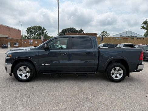 Used 2025 RAM 1500 Big Horn AWD/4WD image 9