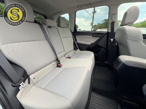 Used 2015 Subaru Forester 2.5i Premium w/ Protection Package #1 AWD/4WD image 19