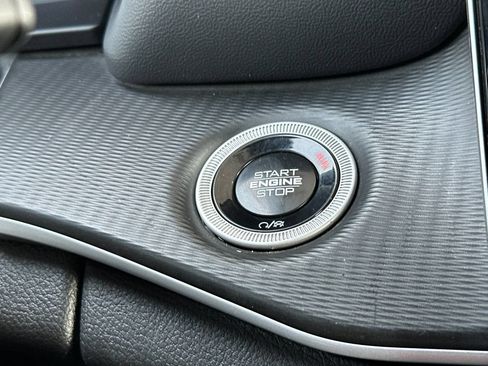 Used 2024 Jeep Grand Cherokee Altitude AWD/4WD image 24