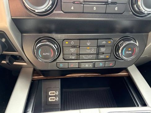 Used 2019 Ford F150 Lariat AWD/4WD image 18