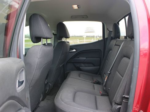 Used 2019 GMC Canyon SLE w/ Elevation Edition image 17