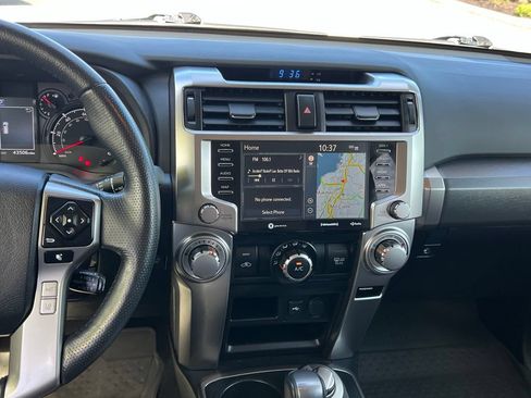 Certified 2024 Toyota 4Runner SR5 Premium w/ Moonroof Package AWD/4WD image 22