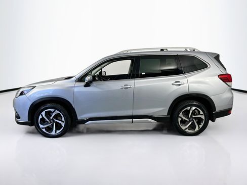 Used 2022 Subaru Forester Touring image 8