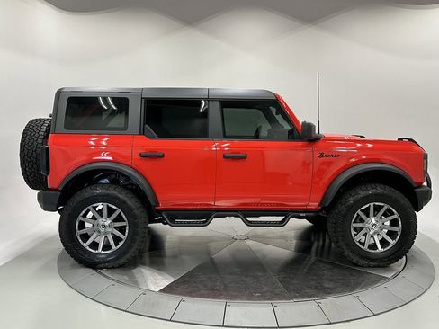 Used 2023 Ford Bronco Big Bend w/ Sasquatch Package image 9