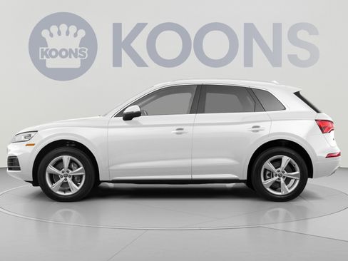 Used 2020 Audi Q5 2.0T Premium w/ Convenience Package AWD/4WD image 2