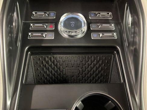 New 2026 Lincoln Nautilus Premier image 16