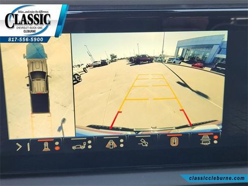 Used 2025 GMC Sierra 2500 AT4X image 18