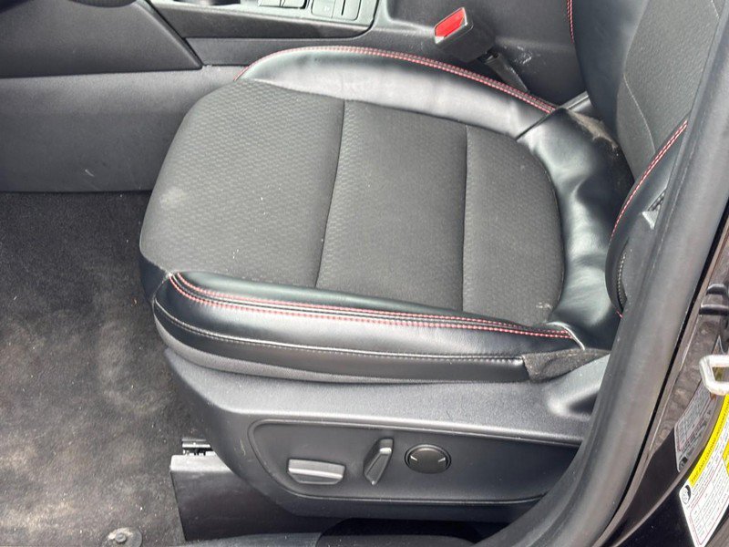 Used 2025 Ford Escape ST-Line FWD image 17