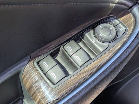 Used 2024 Chevrolet Malibu LT FWD image 24