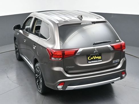 Used 2018 Mitsubishi Outlander SEL image 37